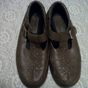 DARLING DUCK HEAD LEATHER SHOES 7 M